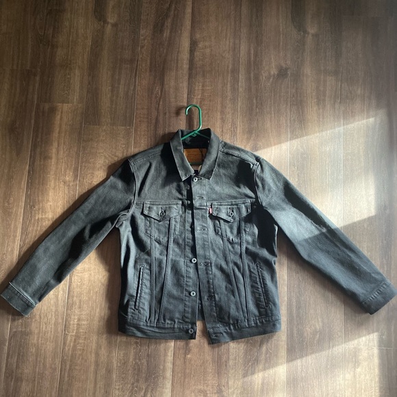 Levi’s Black Denim Jacket - Picture 1 of 3